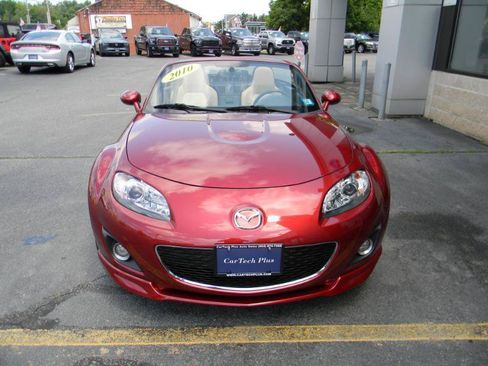 Used 2010 MAZDA MX-5 Miata Grand Touring w/ Premium Pkg RWD image 3