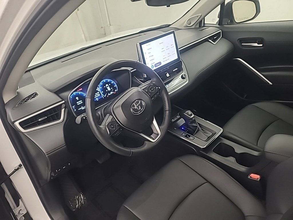 Used 2026 Toyota Corolla Cross XLE w/ Convenience Package AWD/4WD image 25