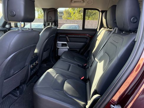 Used 2023 Land Rover Defender 130 First Edition image 11