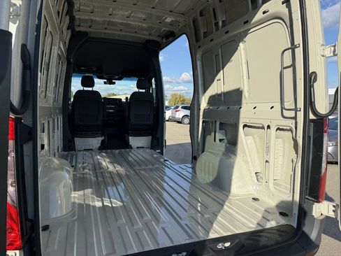 New 2026 Mercedes-Benz Sprinter 2500 image 16
