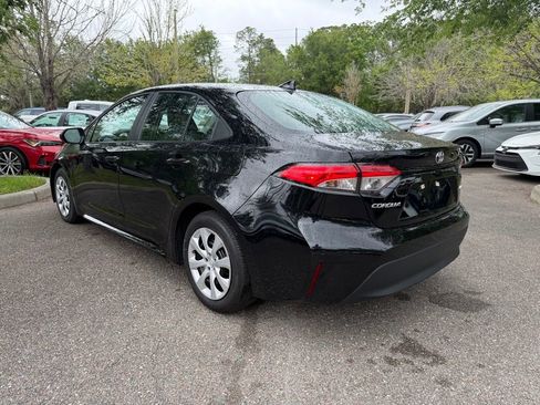 Used 2024 Toyota Corolla LE image 4