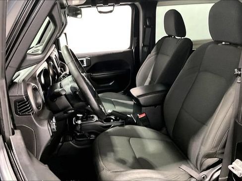 Used 2019 Jeep Wrangler Sport w/ Quick Order Package 23S AWD/4WD image 29