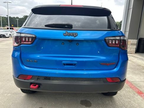 Used 2023 Jeep Compass Trailhawk AWD/4WD image 5