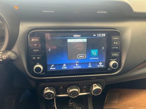 Used 2024 Nissan Kicks SV FWD image 17