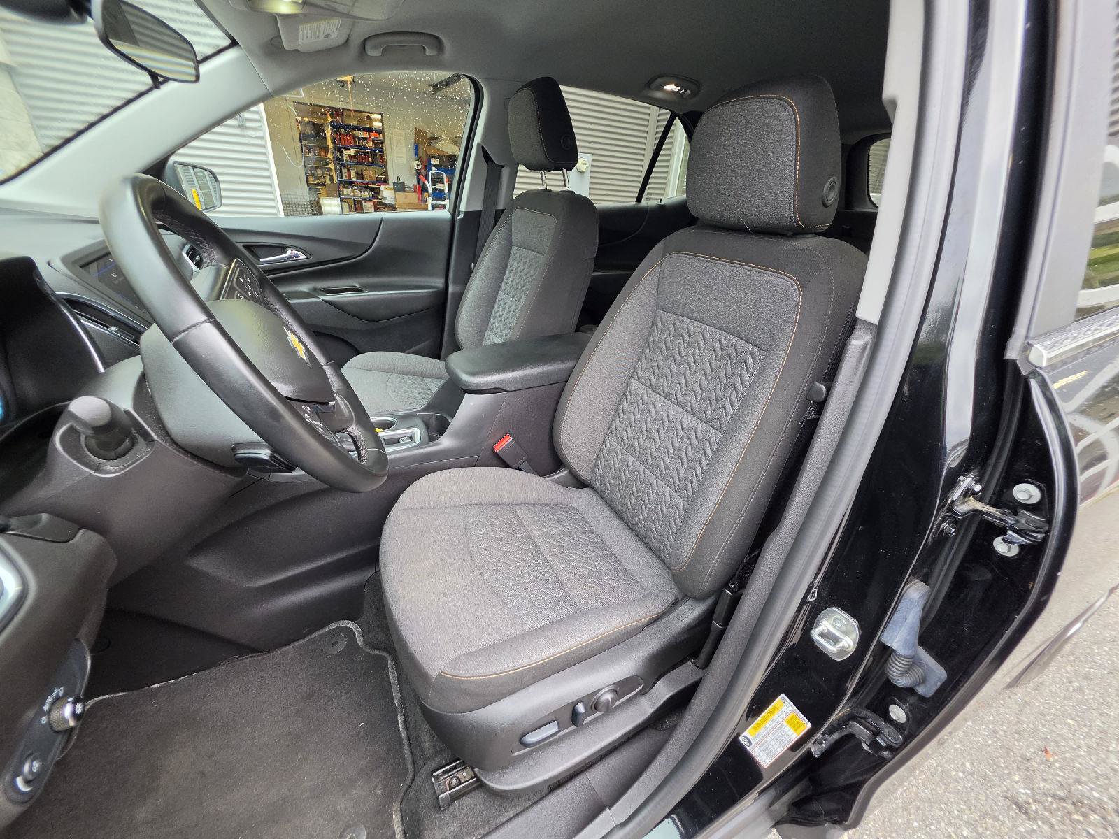 Used 2024 Chevrolet Equinox LT AWD/4WD image 11