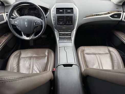 Used 2013 Lincoln MKZ FWD image 12