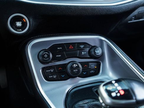 Used 2019 Dodge Challenger SXT RWD image 26