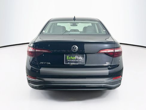 Used 2024 Volkswagen Jetta SE FWD image 7