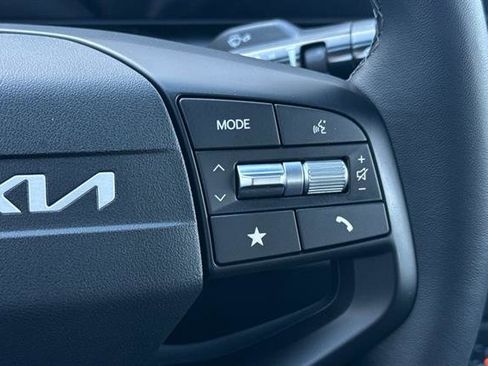New 2025 Kia K4 EX image 26