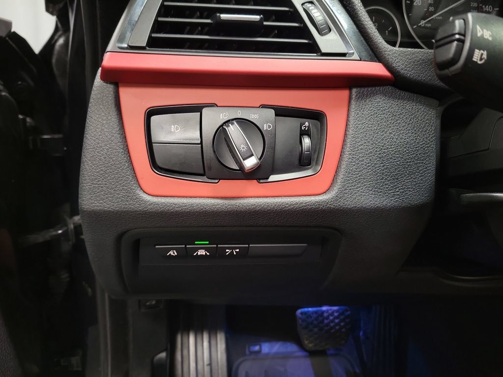 Used 2014 BMW 435i Convertible RWD image 24