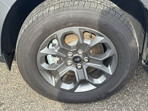 Used 2023 Ford Maverick XLT w/ XLT Luxury Package image 2