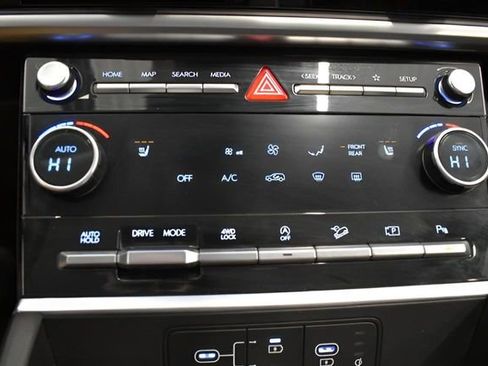 Used 2025 Hyundai Santa Fe SEL image 27