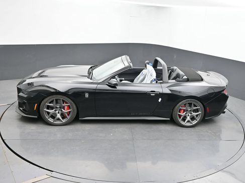 New 2026 Ford Mustang GT Premium w/ GT Performance Package RWD image 28
