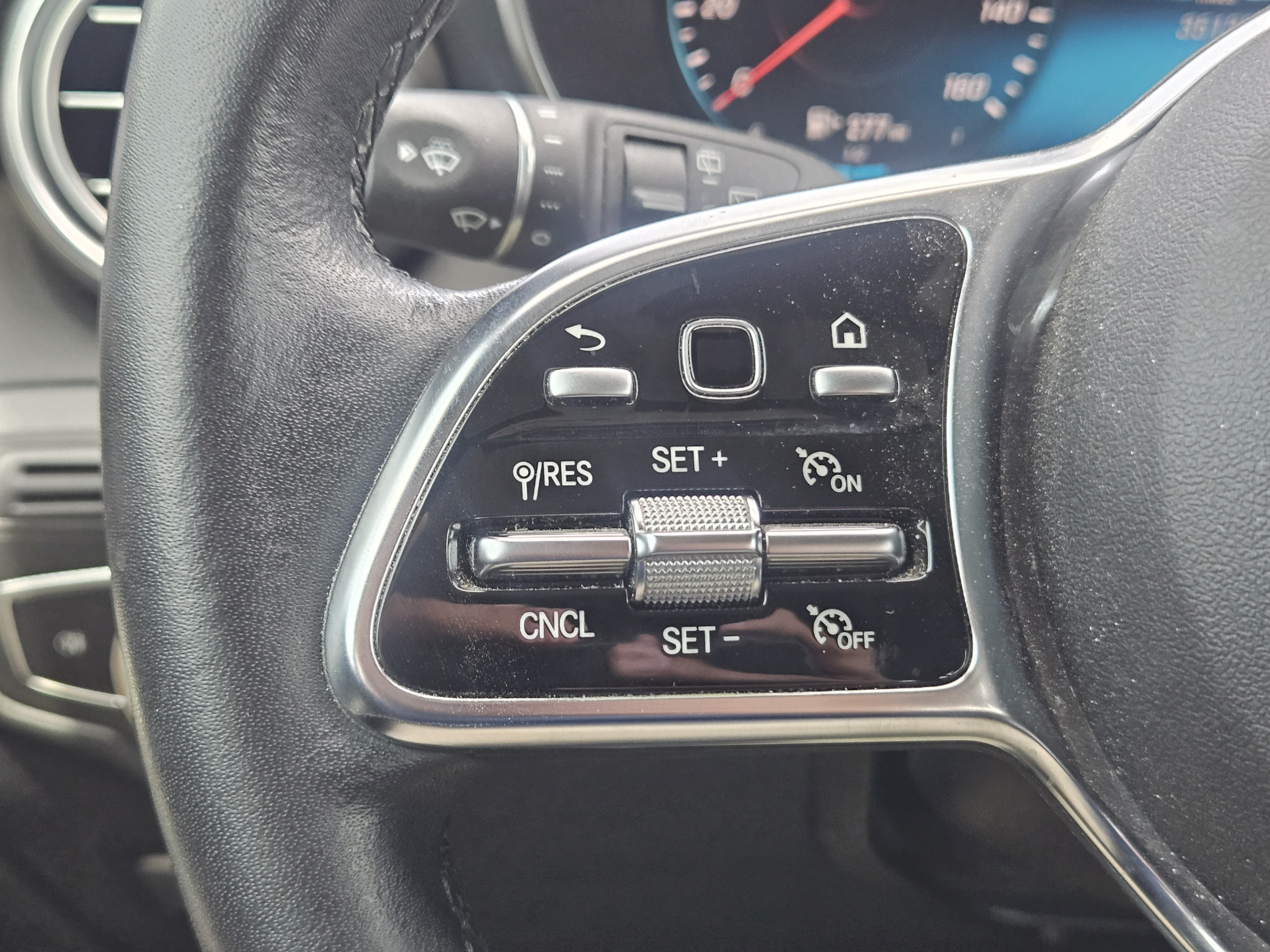 Used 2020 Mercedes-Benz GLC 300 image 20