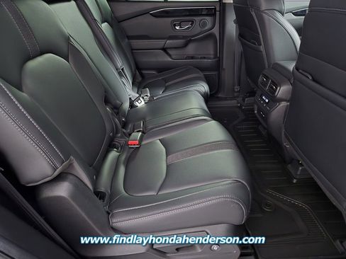 Certified 2025 Honda Pilot Touring image 21