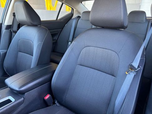 Used 2025 Nissan Altima 2.5 SV FWD image 37