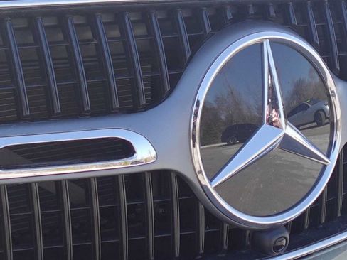 Used 2026 Mercedes-Benz GLC 300 4MATIC image 17