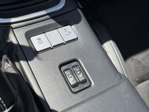 Used 2023 Toyota GR86 Premium w/ ALL Weather Mat Package (TMS) RWD image 19