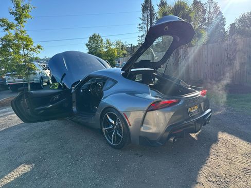 Used 2020 Toyota Supra Premium w/ Driver Assist Package RWD image 20