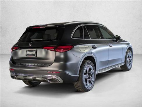 New 2026 Mercedes-Benz GLC 300 image 2