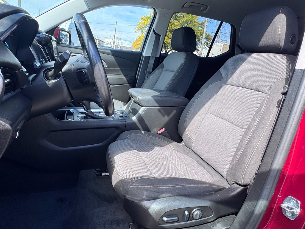 Used 2019 Chevrolet Traverse LT AWD/4WD image 28