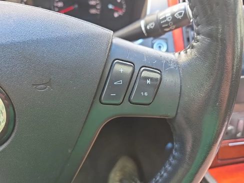 Used 2007 Cadillac STS w/ Preferred Equipment Group RWD image 19