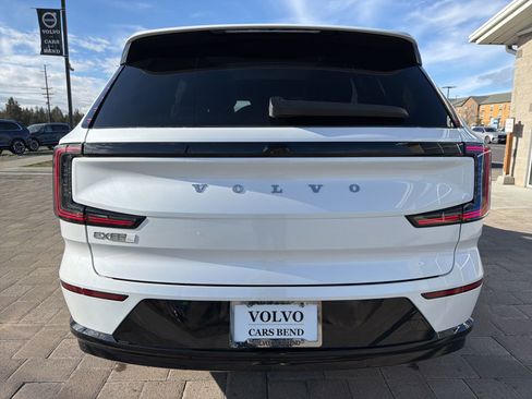 New 2025 Volvo EX90 Ultra w/ Protection Package Premier AWD/4WD image 6