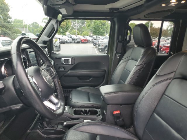 Used 2021 Jeep Wrangler Unlimited Sahara AWD/4WD image 17