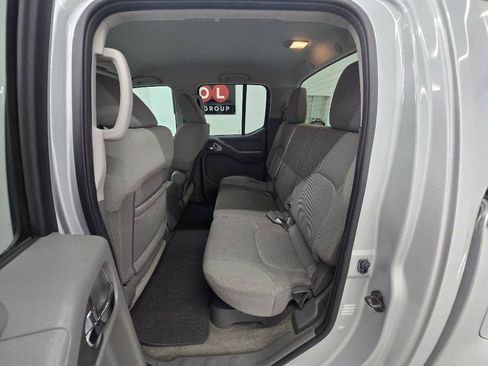 Used 2012 Nissan Frontier SV RWD image 14