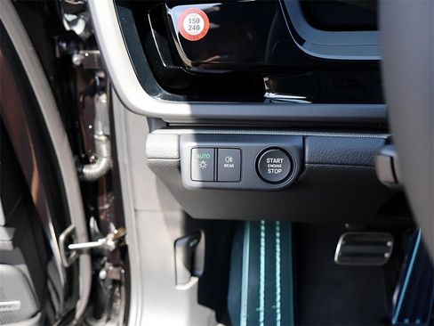 New 2025 Porsche Panamera image 33