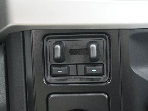 New 2026 Ford F250 XL w/ XL Chrome Package image 18