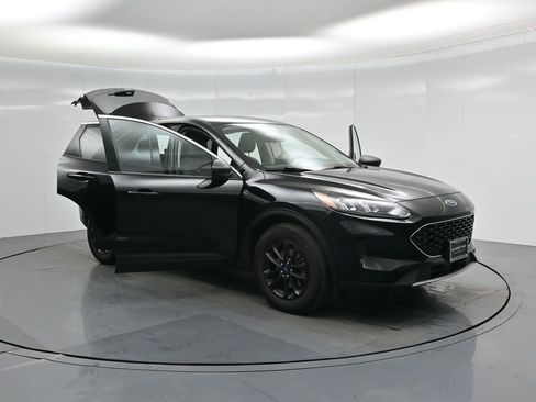 Certified 2022 Ford Escape SE image 30