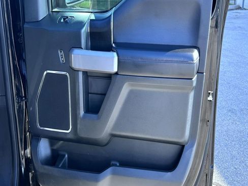 Used 2019 Ford F150 Platinum w/ Equipment Group 701A Luxury image 15