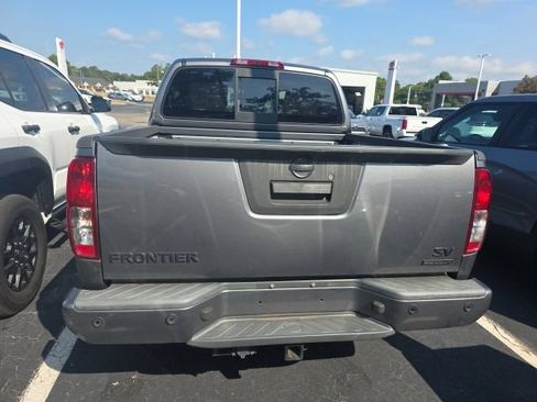 Used 2021 Nissan Frontier SV w/ Midnight Edition Floor Mats RWD image 7