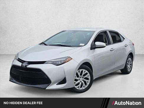 Used 2018 Toyota Corolla LE FWD image 1
