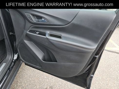 Used 2023 Chevrolet Equinox Premier AWD/4WD image 36