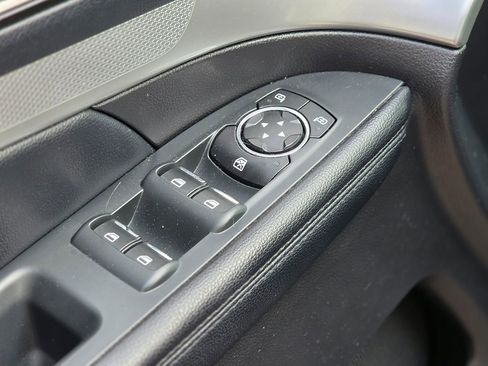 Used 2016 Ford Explorer XLT w/ Equipment Group 202A image 29