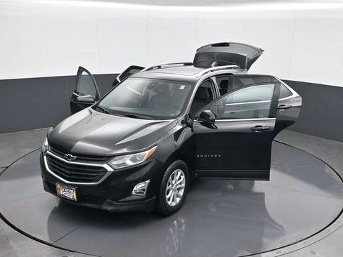 Used 2020 Chevrolet Equinox LT image 30