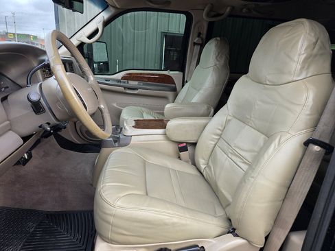 Used 2001 Ford Excursion Limited image 10