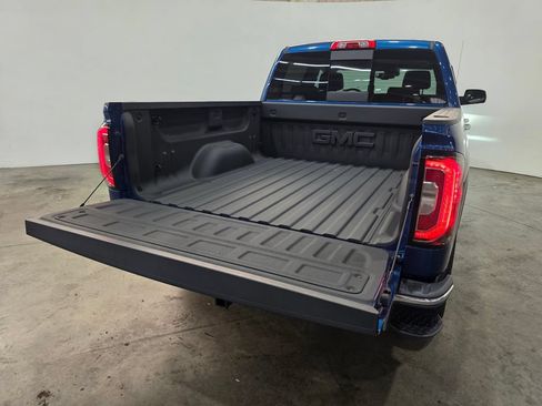 Used 2018 GMC Sierra 1500 SLT AWD/4WD image 10