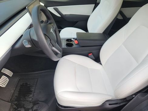 Used 2022 Tesla Model Y Performance AWD/4WD image 19