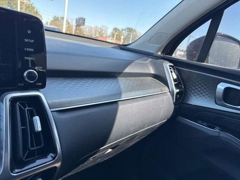 Used 2023 Kia Sorento SX image 34