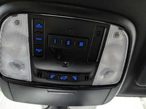 Used 2024 Dodge Durango GT AWD/4WD image 29
