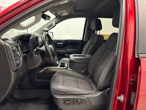 Used 2020 Chevrolet Silverado 1500 LT Trail Boss AWD/4WD image 17