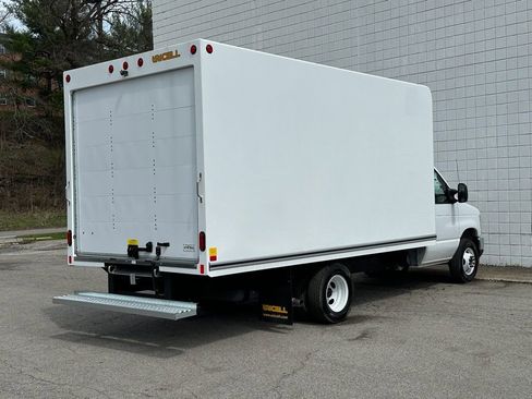 New 2027 Ford E-350 and Econoline 350 Super Duty w/ Power Equipment Group image 27