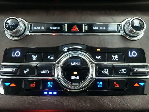 Used 2020 Lincoln Aviator Reserve w/ Equipment Group 201A AWD/4WD image 40
