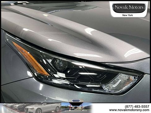 Used 2022 Toyota Highlander XLE image 10