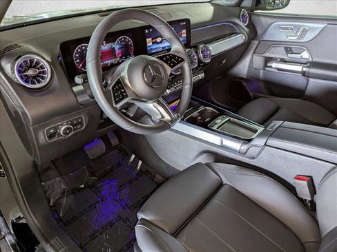 Certified 2025 Mercedes-Benz GLB 250 image 10