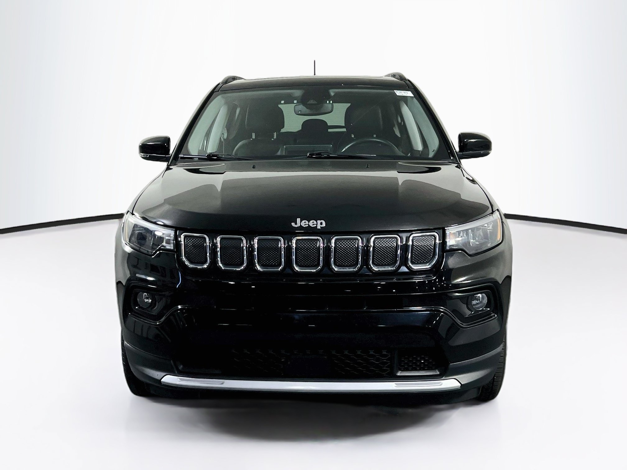 Used 2022 Jeep Compass Limited w/ Sun and Sound Group AWD/4WD image 2