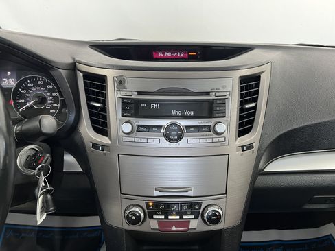 Used 2011 Subaru Legacy 2.5i Premium AWD/4WD image 17